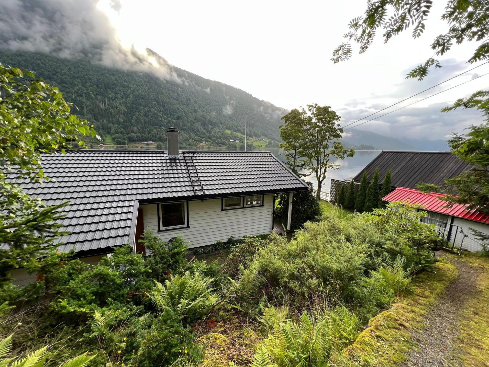 Der Fjordtraum In Balestrand Direkt Am Wasser Exterior photo